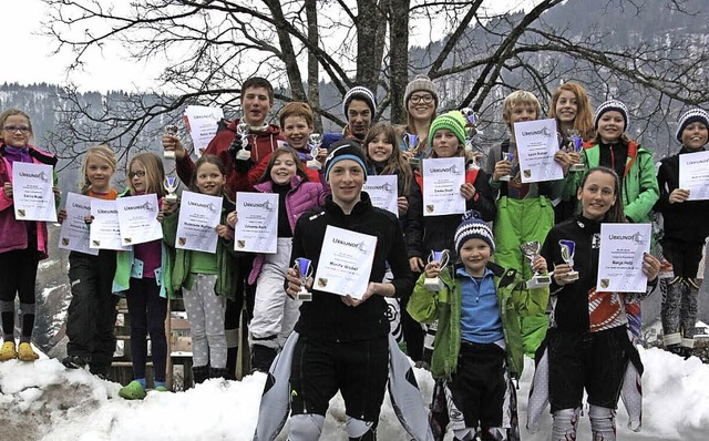 <BZ-FotoAnlauf>Skizunft Mllheim:</BZ-... bei den Bezirksmeisterschaften 2016.   | Foto: Privat