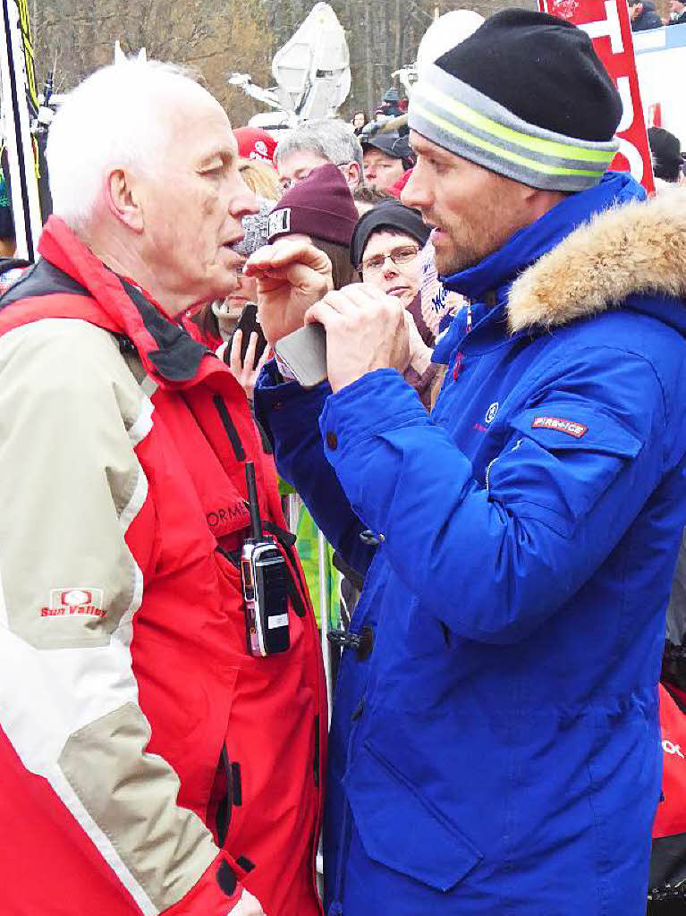 8500 Zuschauer haben am Samstag beim Weltcupskispringen in Neustadt den Sieg des Norwegers Johann Andre Forfang erlebt. Severin Freund wurde Fnfter, Andreas Wank aus Titisee Zehnter.