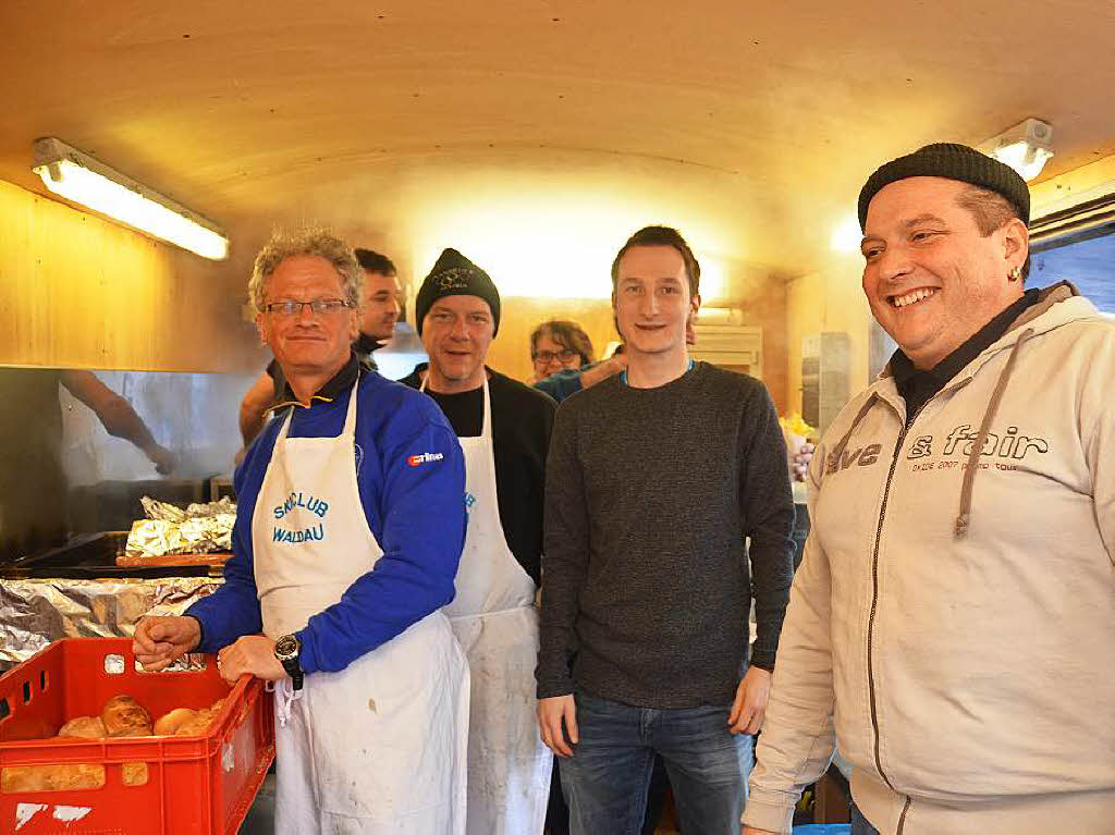 8500 Zuschauer haben am Samstag beim Weltcupskispringen in Neustadt den Sieg des Norwegers Johann Andre Forfang erlebt. Severin Freund wurde Fnfter, Andreas Wank aus Titisee Zehnter.