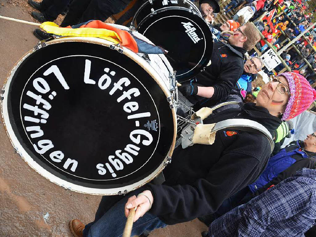 8500 Zuschauer haben am Samstag beim Weltcupskispringen in Neustadt den Sieg des Norwegers Johann Andre Forfang erlebt. Severin Freund wurde Fnfter, Andreas Wank aus Titisee Zehnter.