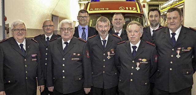 Die &#8222;Haute-Vole der Feuerwehr&#...Michael Ruf und Rolf Heiny (40 Jahre).  | Foto: Benedikt Sommer