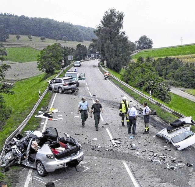 Dieses Foto zeigt einen Unfall aus dem...n Lottstetten ums Leben gekommen ist.   | Foto: Uwe Kaier