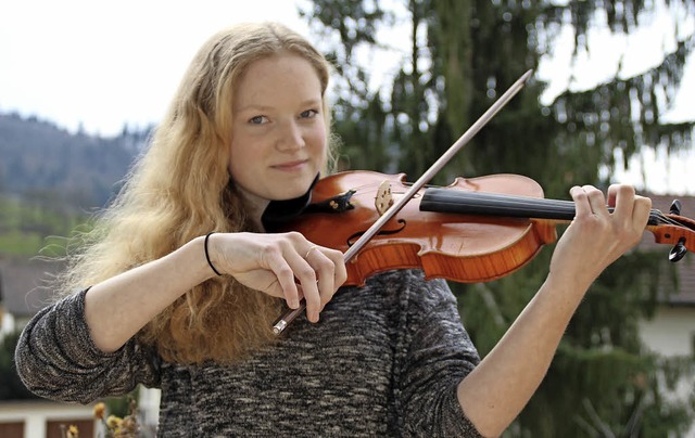 Die 16-jhrige Anne Clasen wohnt in Wi...ymnasiums und liebt das Geigenspiel.    | Foto: Anja Ihme