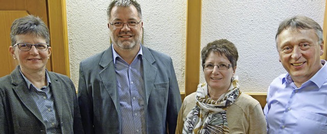 Gabi Wrth (Kasse), Wolfgang Lhle (1....von links).                             | Foto: Andreas Mahler