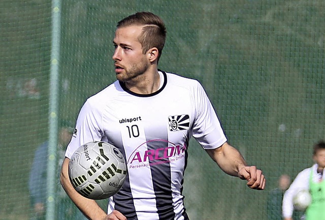 Mann des Tages: Benedikt Haibt gelang ...Minute der Siegtreffer fr den FC 08.   | Foto: reinhardt