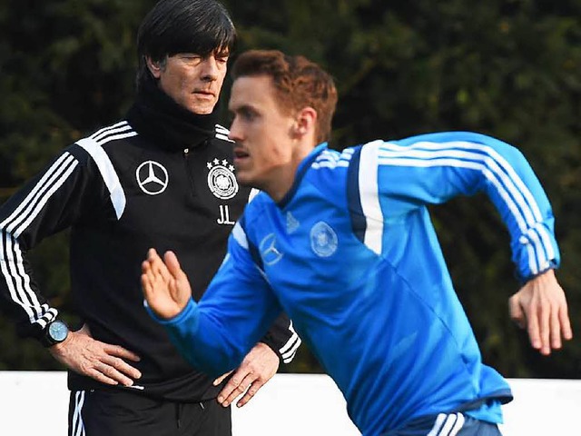 Bundestrainer Joachim Lw hat Max Kruse genug beobachtet.  | Foto: dpa