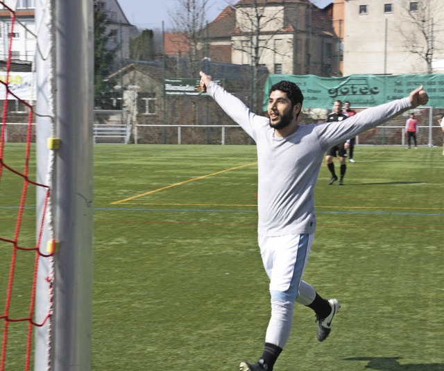 Tor: Bei so einem Jubel wei im Fuball jeder , was gerade passiert ist.   | Foto: Jrn Kerckhoff