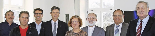 Geehrte und Gratulanten (von links): A...omas Spohn und  Bernd Benz (40 Jahre)   | Foto: privat