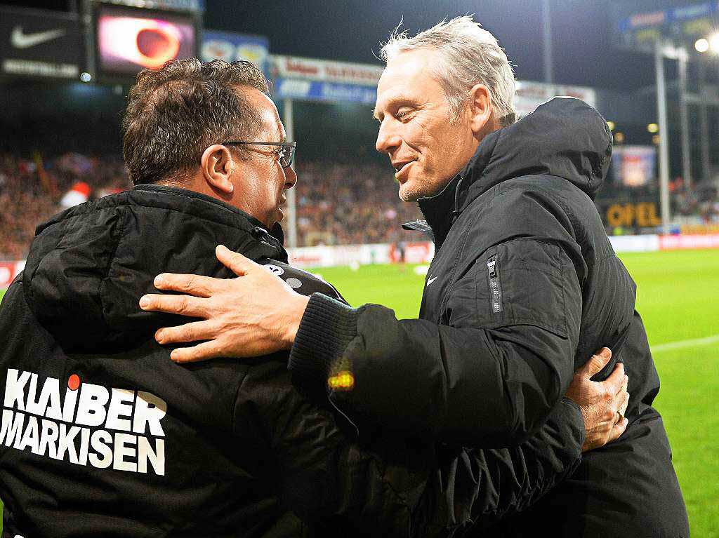 Die beiden, sie kennen sich: KSC-Coach Kauczinski und SC-Trainer Streich