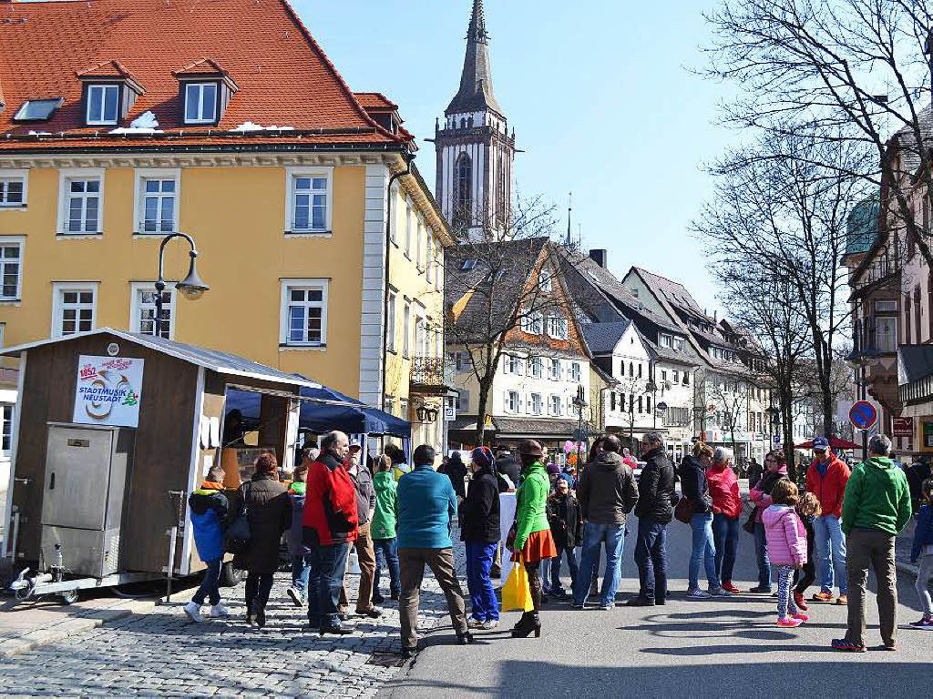 Verkaufsoffener Sonntag in Neustadt. 