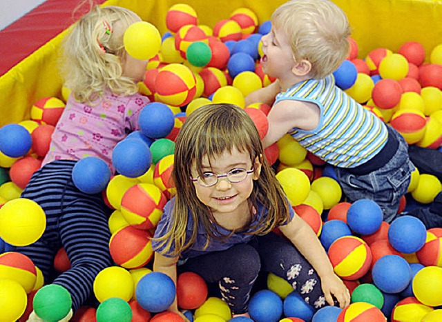 Kindergartenpltze zu schaffen ist kein Kinderspiel.   | Foto: Deck (dpa)