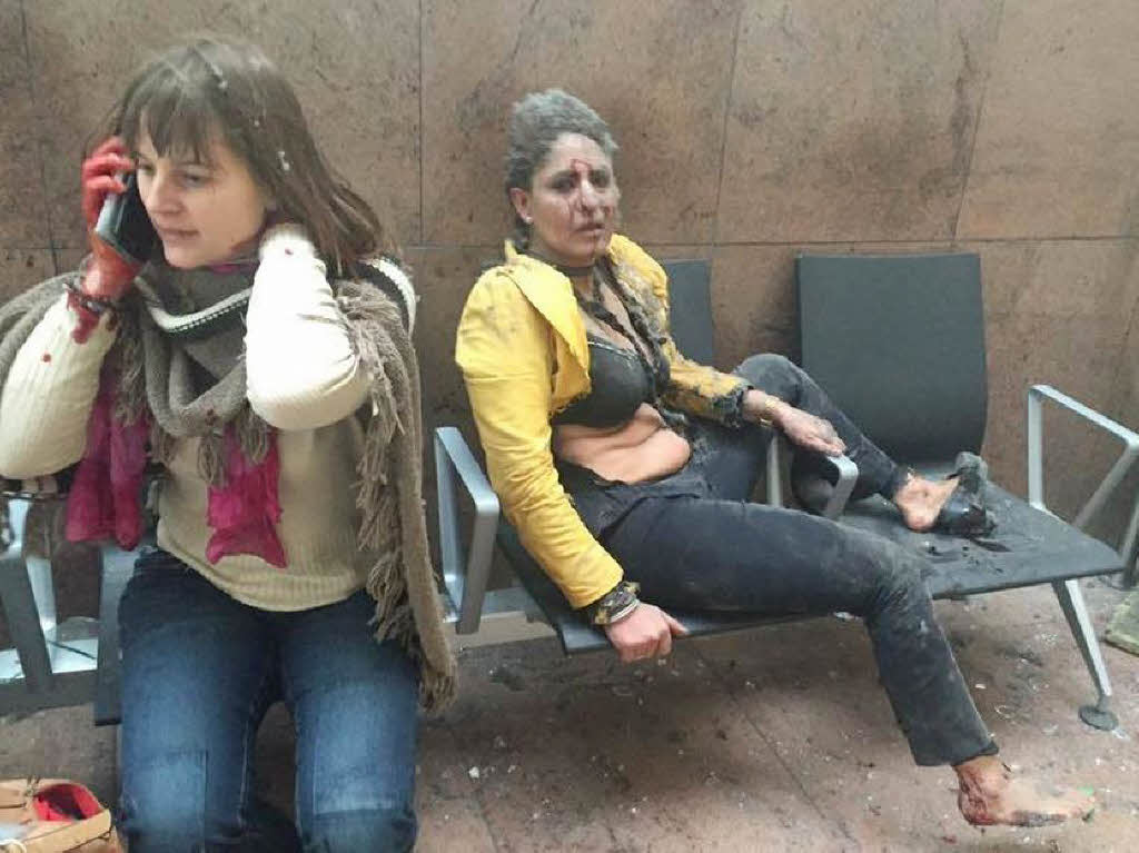 Zwei verletzte Frauen im Flughafen von Brssel