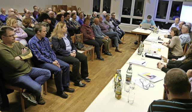 Brgermeister-Stellvertreterin Bettina...ur  Vorgehensweise  in Sachen Schule.   | Foto: Hlter-Hassler