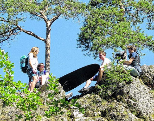 Die Schluchtensteig-Models Anna Weiba...hschlucht weit oben ber der Wutach.    | Foto: Landratsamt