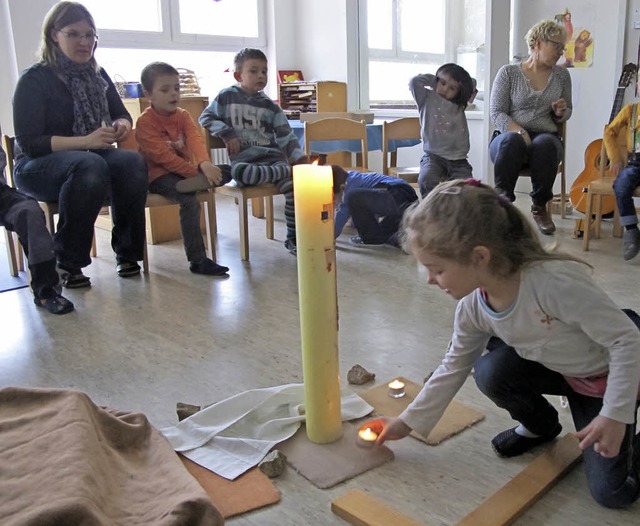 Der Kreuzweg war das Osterthema im Kindergarten in Schliengen  | Foto: Jutta Schtz