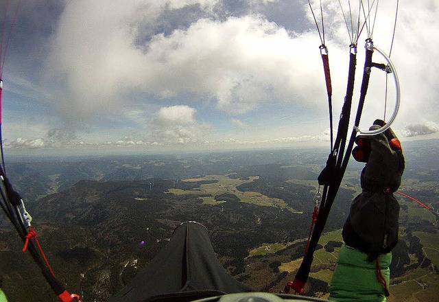 Die Welt von oben: diesen Blick hat Ma...reckenrekord-Flug selbst aufgenommen.   | Foto: privat