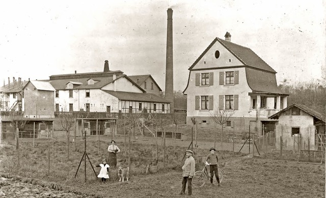 Das Wohnhaus Rebgartenweg 3 wurde 1908...ind auch ihre Kinder Erika und Adolf.   | Foto: Back