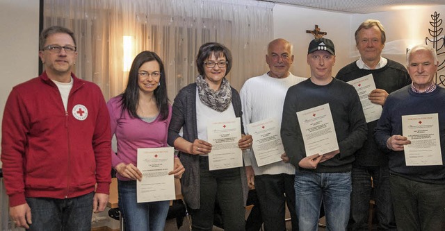 Stefan Pfister vom DRK-Ortsverein Wald...en verdiente Blutspender aus Buchholz.  | Foto: Helmut Rothermel