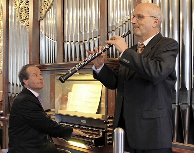 Johannes Gtz (Orgel) und Andreas Hlz...ellentes musikalisches Ostergeschenk.   | Foto: Erich Krieger