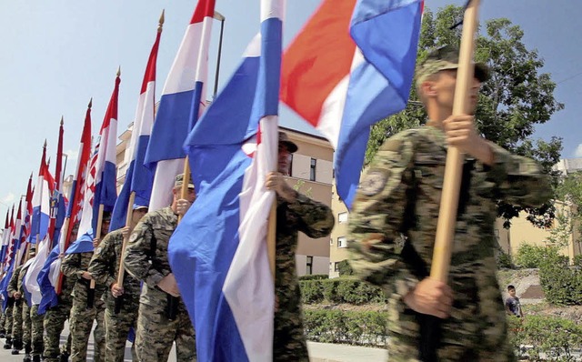 Parade in Kroatien zu Ehren der Offensive &#8222;Operation Sturm&#8220;  | Foto: dpa