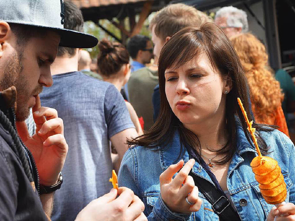 Reichlich Appetit brachten die 7000 Gste des BZ-Food-Truck-Fests mit auf das Gelnde der Alten Spinnerei in Lrrach-Haagen, wo die BZ ihr 70-jhriges Bestehen mit einer Party gefeiert hat.