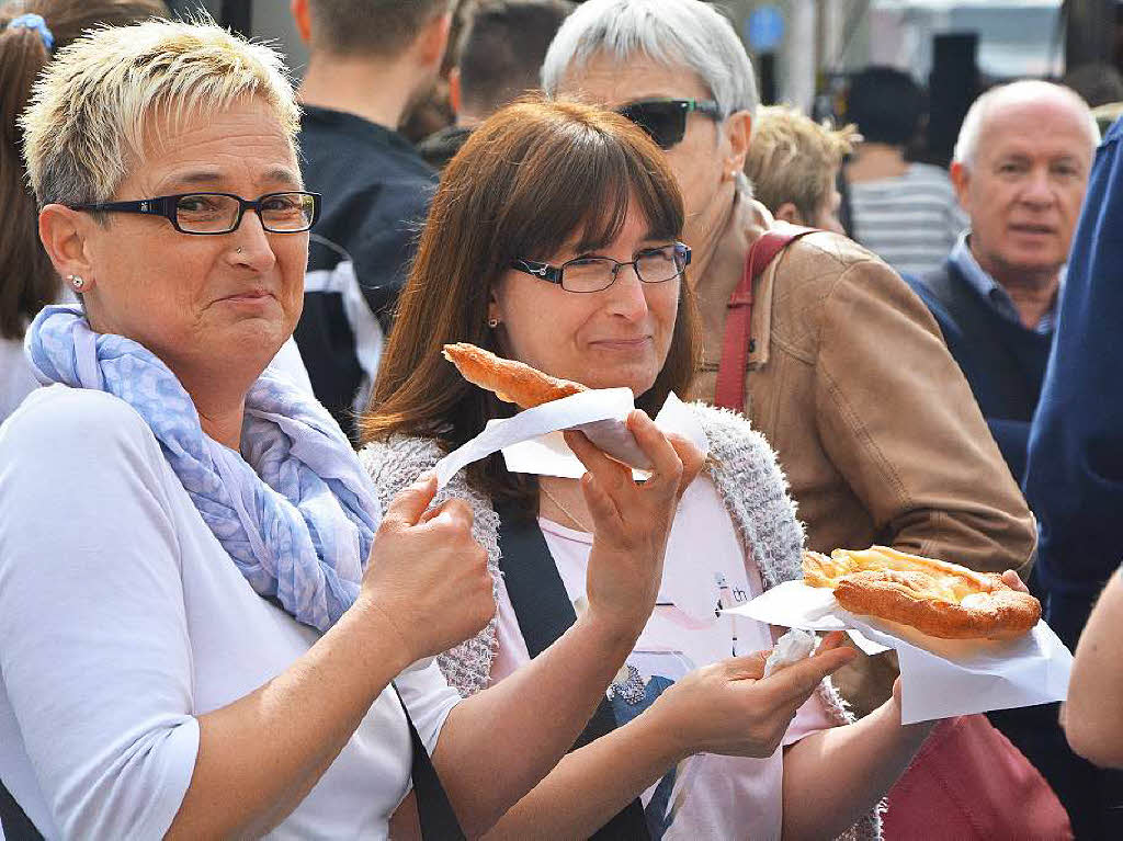 Reichlich Appetit brachten die 7000 Gste des BZ-Food-Truck-Fests mit auf das Gelnde der Alten Spinnerei in Lrrach-Haagen, wo die BZ ihr 70-jhriges Bestehen mit einer Party gefeiert hat.