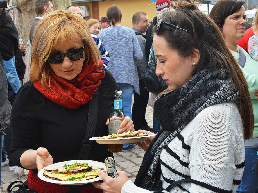 Reichlich Appetit brachten die 7000 Gste des BZ-Food-Truck-Fests mit auf das Gelnde der Alten Spinnerei in Lrrach-Haagen, wo die BZ ihr 70-jhriges Bestehen mit einer Party gefeiert hat.