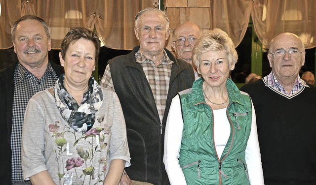 Fr langjhrige Mitgliedschaft geehrt ...Frssle sowie Hanni und Josef Wehrle.   | Foto: Alexandra Wehrle