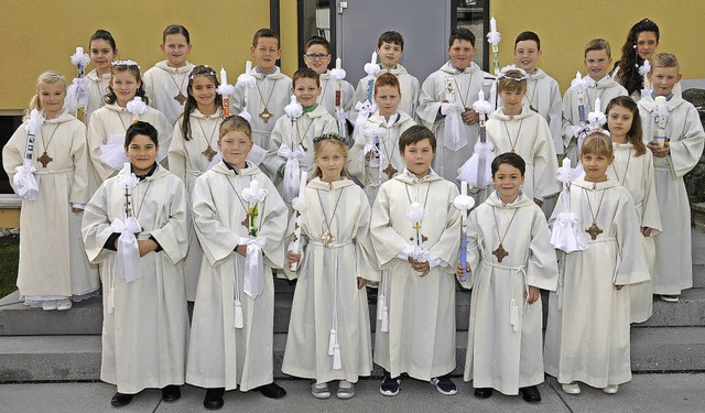 23 Kinder feierten in der Sthlinger H...des Lebens&#8220; ihre Erstkommunion.   | Foto: Dietmar Noeske