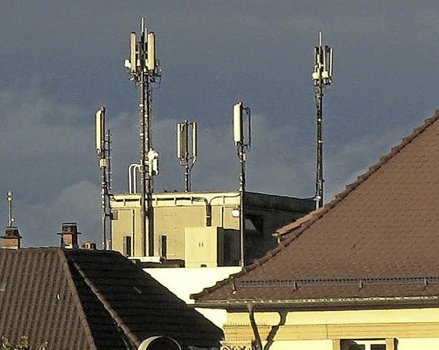 Die Zahl der  Mobilfunkantennen in Offenburg wchst.  | Foto: Seller