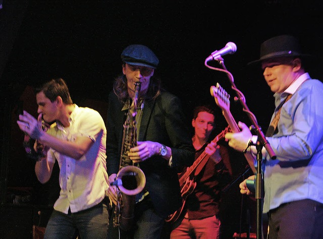 Die Latvian Blues Band kam beim Publikum in Oberhof an.   | Foto: Jrn Kerckhoff