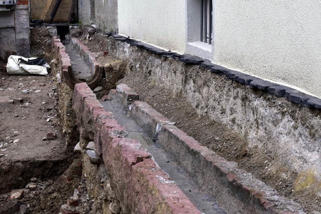 Archologen finden in Altstadt Bchle aus dem Mittelalter