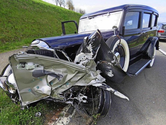 Bei einem Unfall im Kanton Aargau wurd...ades und wurde somit manvierunfhig.   | Foto: Kantonspolizei