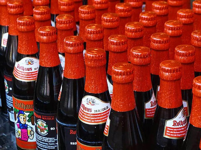 Abfllung Jubilumsbier Schwarzwald Maidle  | Foto: Brauerei Rothaus