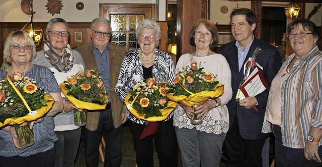 Ehrungen beim Schwarzwaldverein Kenzin...ie Bezirksvorsitzende Monika Distler.   | Foto: Werner Schnabl