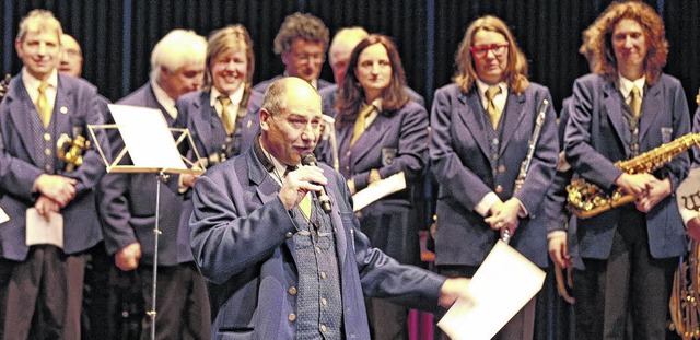 Thomas Binder, Ehrenvorsitzender des M... Ehrennadel des Landes ausgezeichnet.   | Foto: Stephanie Jakober