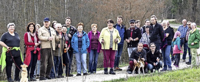 29 Teilnehmer wanderten auf dem schweg nach Bettmaringen.   | Foto: Dorothea Gosling