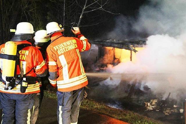 Brandstiftung in Kleingartenanlage – Gasflasche explodiert