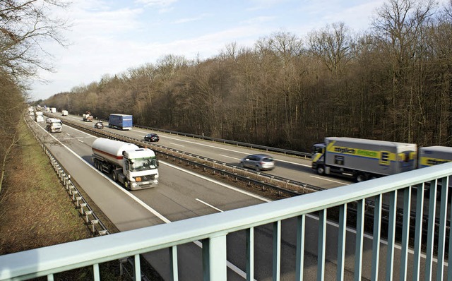 Der sechsspurige Ausbau der Autobahn s...auf den neuen Bundesverkehrswegeplan.   | Foto: Archivfoto: Trul