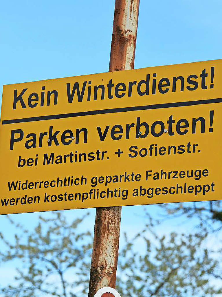 14 Stationen wurden bei der Rheinfelder Stadtteilbegehung in Oberrheinfelden mit dem Bewohnerbeirat angesteuert. Dabei wurden ber zwei Kilometer zu Fu zurckgelegt.