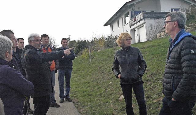 Ein Grundstckseigentmer in Finsterli...n Sitzung sein Vorhaben direkt vor Ort  | Foto: Karin Stckl-Steinebrunner