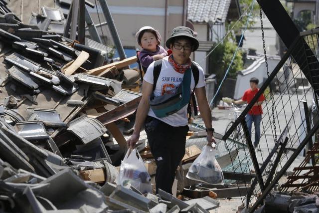 Fotos: Schweres Erdbeben im Sdwesten Japans