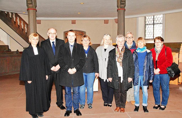 Sie whlen den neuen Pfarrer: Dekanin ...ltesten der Altweiler Kirchengemeinde   | Foto: SEDLAK