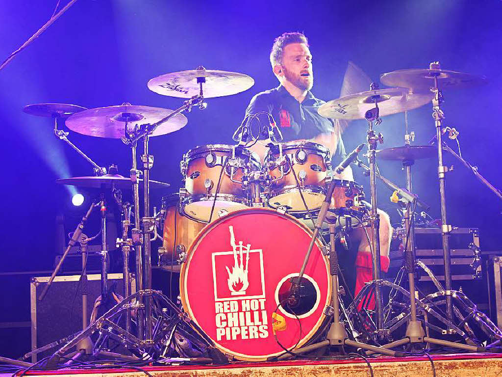 Er ist seit der Grndung im Jahr 2002 bei den Glasgower Red Hot Chilli Pipers: Schlagzeuger Steven Graham.