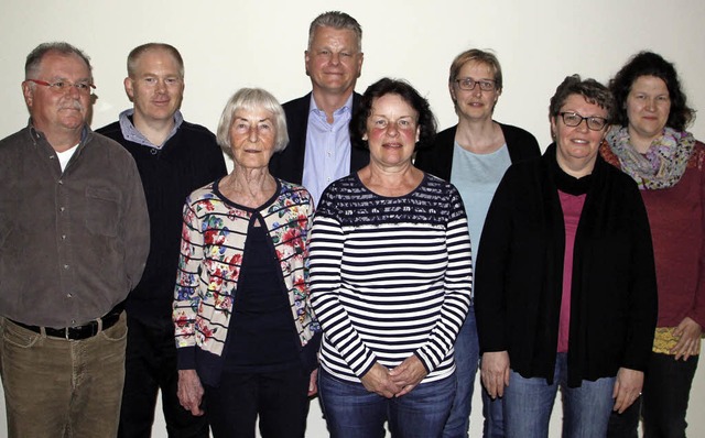 Zum letzten Mal stellte sich der  Vere...erter von links) zum Gruppenfoto auf.   | Foto: Herbert trogus