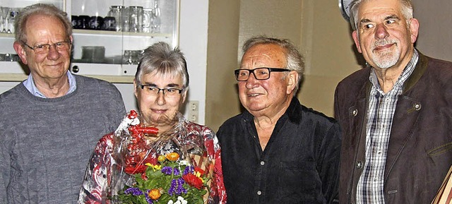 Fr 40- und 25-jhrige Mitgliedschaft ... Ursula Dierenfeld und Gnther Prick.   | Foto: Walter Bronner