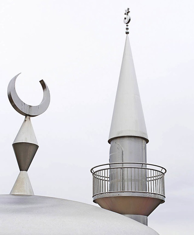Der AfD ein Dorn im Auge: das neue Minarett der Offenburger Moschee   | Foto: Faruk nver
