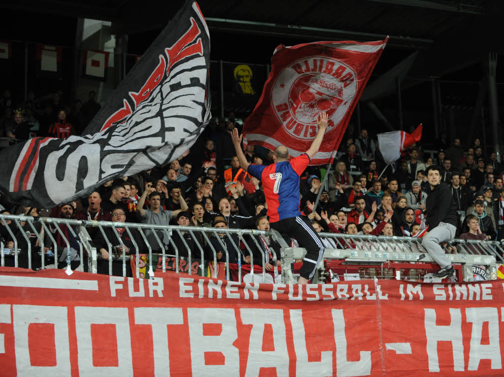 Die Freiburger Fans hatten reichlich zu jubeln.