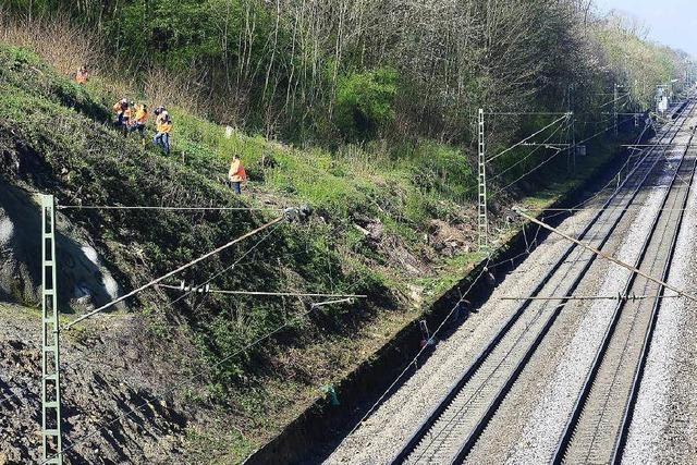 Nach Erdrutsch: Bahn sperrt Gleis auf der Rheintalbahn bis zum 25. April