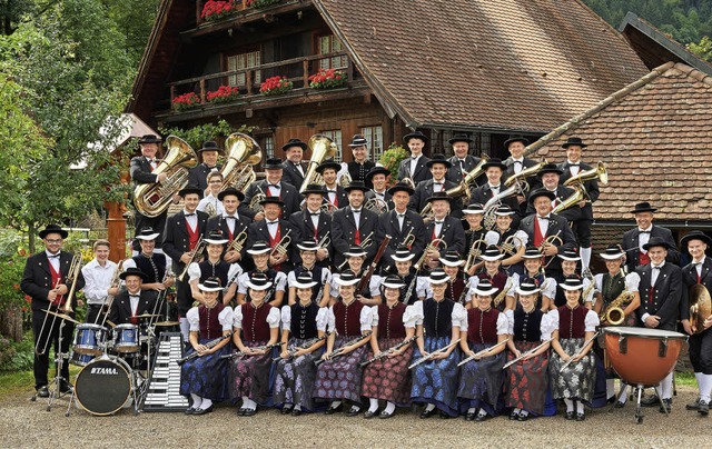 Das ist das Jubilumsorchester: Der Mu...n Obersimonswald in seinem 150. Jahr.   | Foto: Horst Dauenhauer